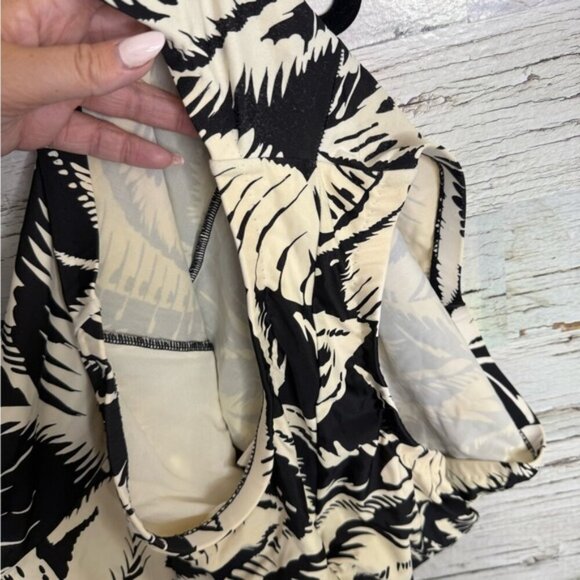 Maxine Of Hollywood cream black floral Ruched One Piece Swimsuit, 22W - Picture 8 of 9